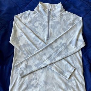 Men’s Camo Pullover